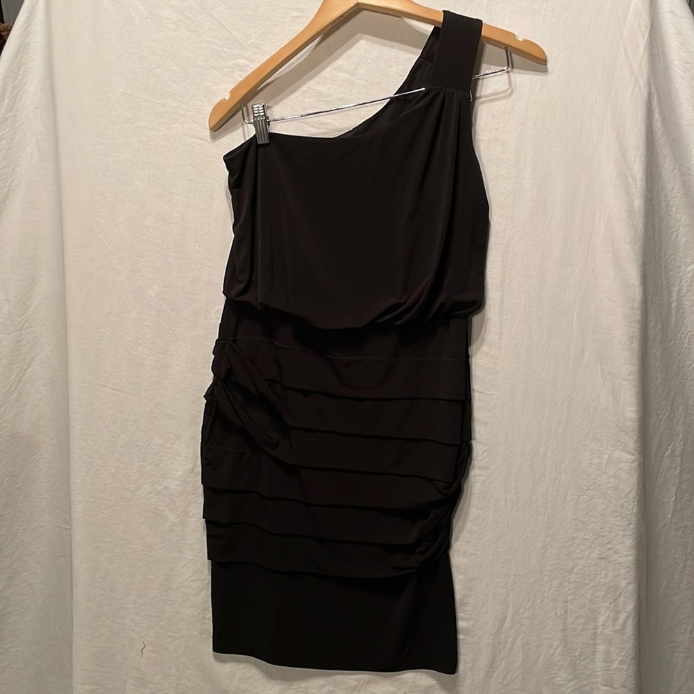 Valerie Bertinelli One Shoulder Black Mini Dress (4)